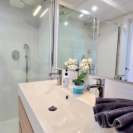 Apartamento La Nogalera Vistas Modern 3bed 2 Bath With Seaviews And Private Parking By Namaste Elite